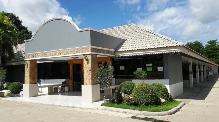 รูปภาพของโรงแรมบายพาส แอนด์ รีสอร์ท