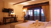 Pines Garden Resort Hotel dekat Bengkel Harapan Jaya