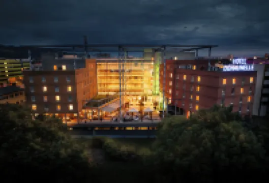 Trans World Hotel Donauwelle Hoteles en 