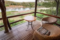 Nyati Safari Lodge - Romantic