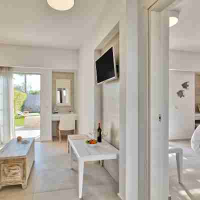 White Pearls-Adults Only Luxury Suites Rooms