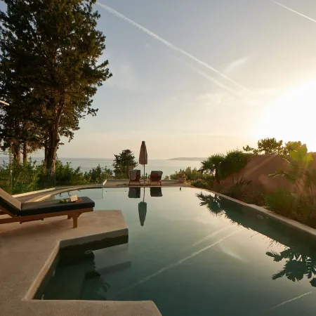 F Zeen Kefalonia