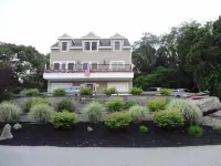 Josephine's on the Bay Bed and Breakfast Hotels in Hull