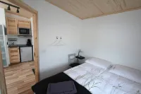 Blue View Cabin 4B with Hot Tub Hotels in Fludir