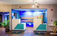 La Quinta Inn & Suites by Wyndham Fayetteville I-95 Hotels in Cumberland County