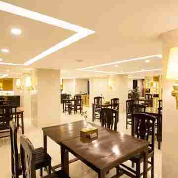 Shwe Pyi San Yar Hotel Dining/Meeting Rooms