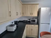 FamilyFriendly- Sleep5- FreeParking- PrivateGarden Hotels in Rochester