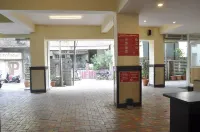 The JK Hotel - Opp Railway Station
