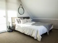 Thatched Villa by Ijsselmeer Hotels in Makkum