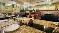 Grand Continental Hotel  - فطور