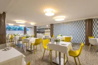 Terrace Mar Suite Hotel