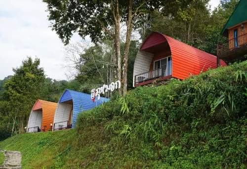 Phu Mok Camp Hotels in Thoeng