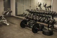 Waves Luxury Apartments - Gym
