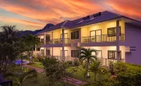 Creole Breeze Self Catering Apartments Отели в г. Анс Руаяль