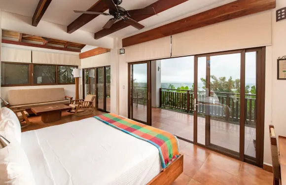 帕卡亞 SPA 旅館