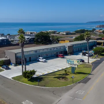 Sea Breeze Inn - San Simeon