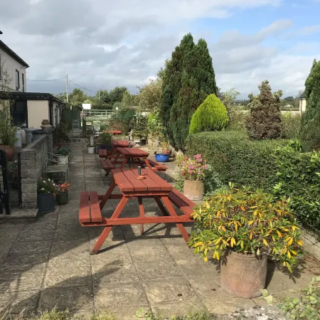 The Pecking Mill Inn