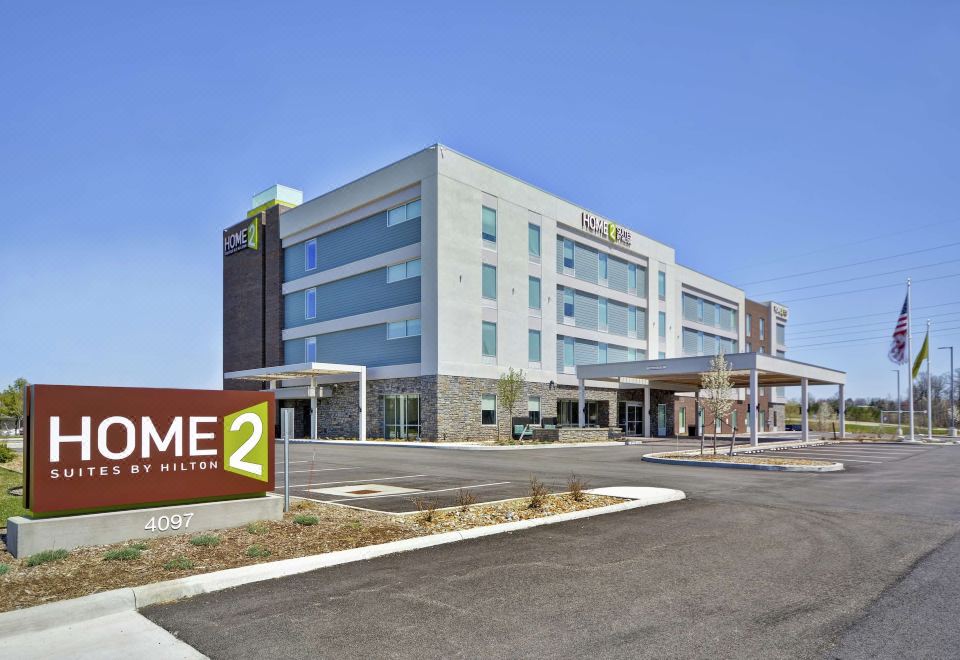 4. 홈2 스위트 바..