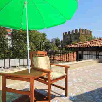 Delight Deluxe Aparts Hotel Exterior