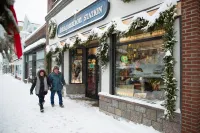Lake Placid Inn: Main Street