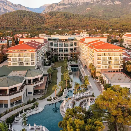 Akra Kemer
