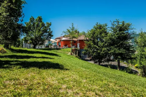 Foresteria la Merlina Hotels in Dernice