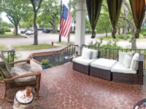 Baxter's Brewhouse Inn Hotels in Georgetown County