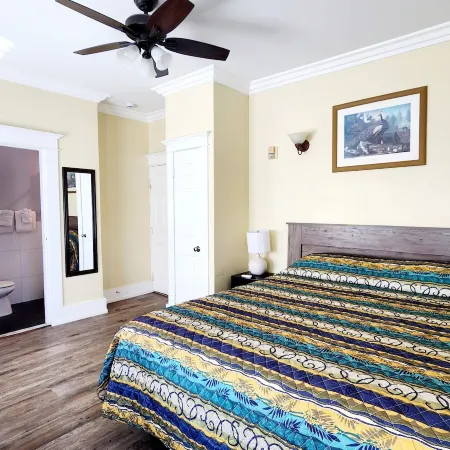 Santa Paula Inn
