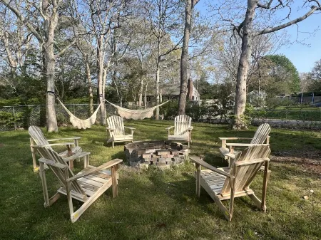 Escape To Cape - Fully Renovated 2 Bedroom House, Close To Main Street And Beach