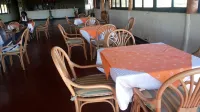 Parkside Safari Lodge Hotels in Nwoya