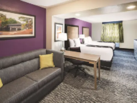 La Quinta Inn & Suites by Wyndham Milledgeville Hotels in Baldwin County