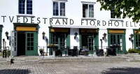 Tvedestrand Fjordhotell - Unike Hoteller Отели в г. 