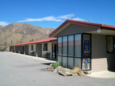 Sierra Motel and Apartments Hotels in 
