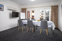 MainStay Suites Kew