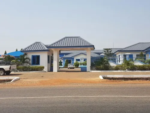 Blue Hill Hotel Hotel di Wa Municipal
