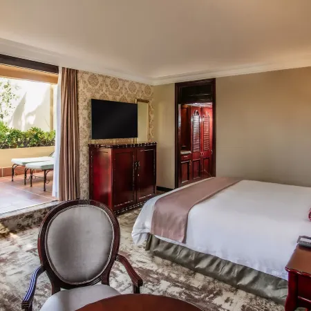 The Cascades Hotel at Sun City Resort Отели рядом с достопримечательностью «amphitheatre»