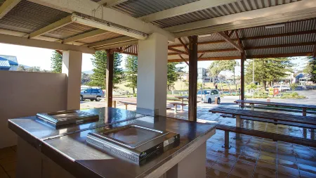 Horseshoe Bay Holiday Park Отели рядом с достопримечательностью «South West Rocks Dive Centre»