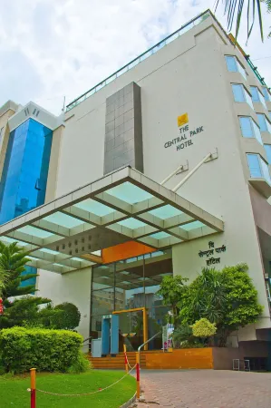 The Central Park Отели рядом с достопримечательностью «Шанивар Уода Форт»