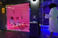 De Bonart Naples, Curio Collection by Hilton - spa