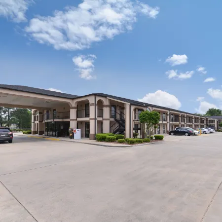 Mockingbird Inn & Suites
