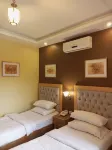 Mariam Hotel - balcony
