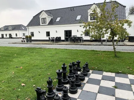 Hedegaarden Отели в г. Икаст-Бранне