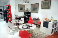 BB Tube Hotel in zona Bric a Brac Giovanni Antichità