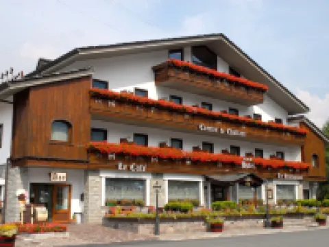Comtes de Challant Hotels in Fenis