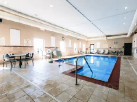 Hampton Inn & Suites Effingham Hotels in Effingham