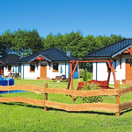 Holiday Homes, Gleznowko