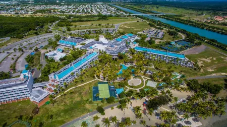 Hilton Ponce Golf & Casino Resort Отели в г. Понсе