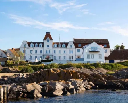 Strandhotellet Sandvig Hotels in Allinge