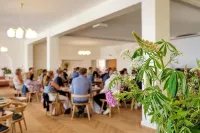 Strandhotellet Sandvig - breakfast