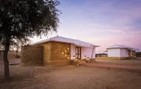 Grand Khalifa Luxury Camp Hotel in zona Desert National Park